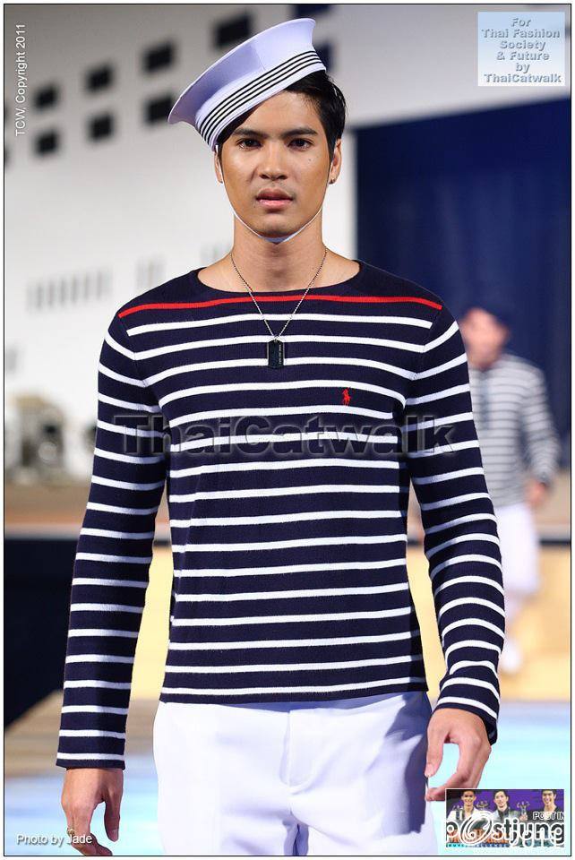 พี่ไมค์ เด็กขอนแก่น หล่อ หุ่นดี By มุตตา