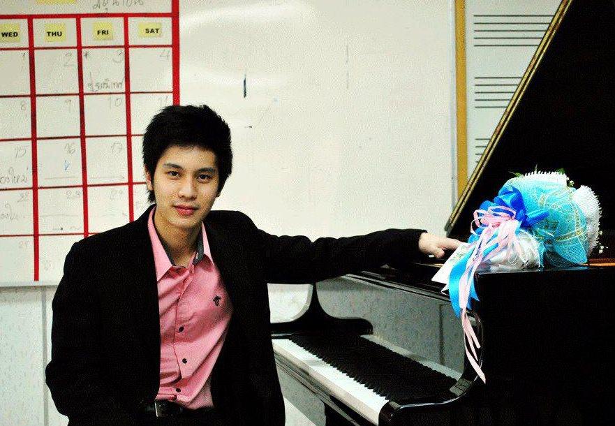กานต์ กุลานุพงศ์
