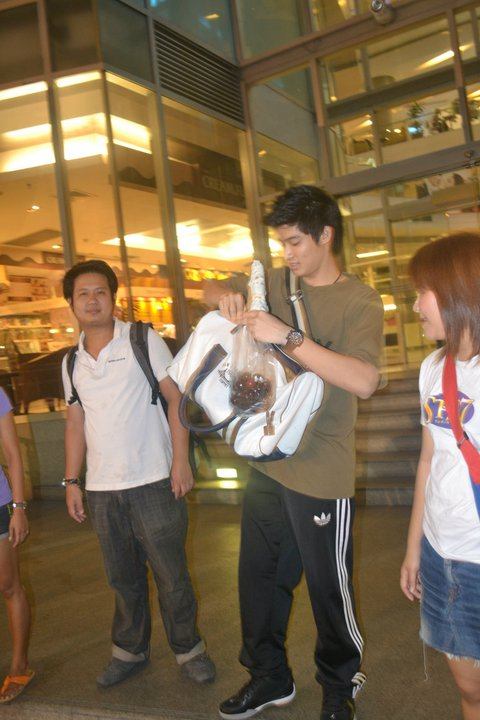 หลายมุม ชิวๆ กับ ตูมตาม