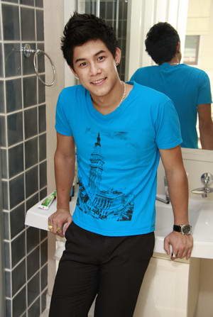 กาย รัชชานนท์