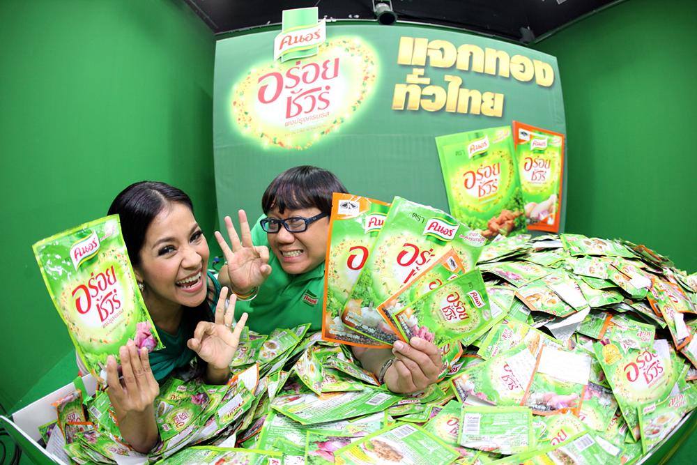 แจกแล้ว ตั๊ก ศิริพร นำทีมคนอร์จับทอง