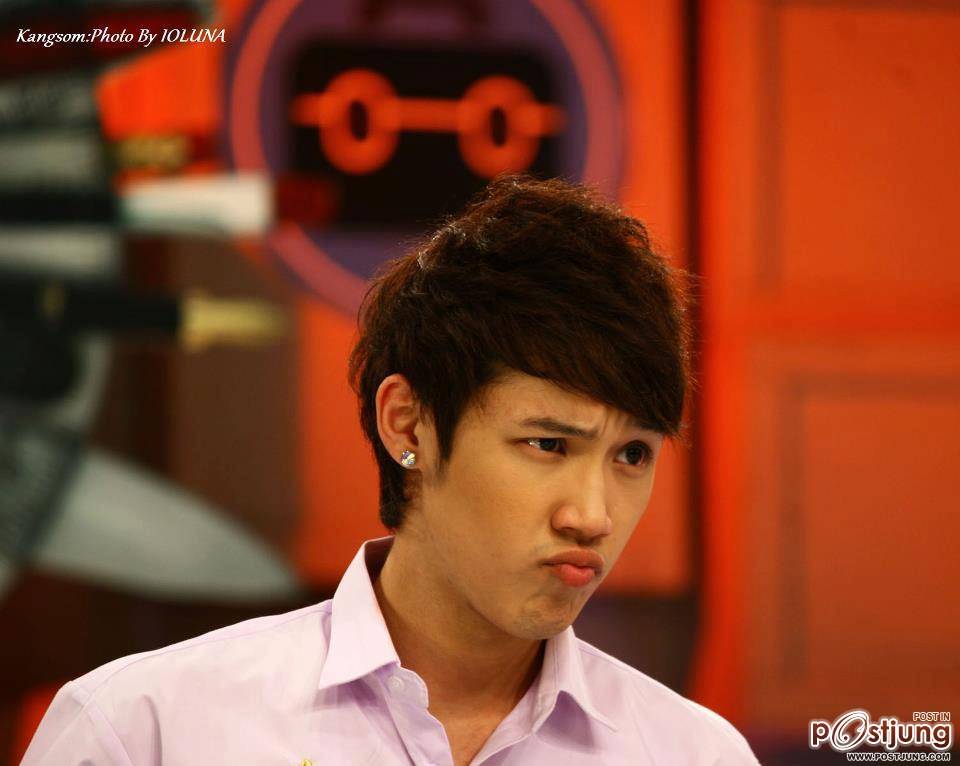 แกงส้ม ชุดนักเรียน