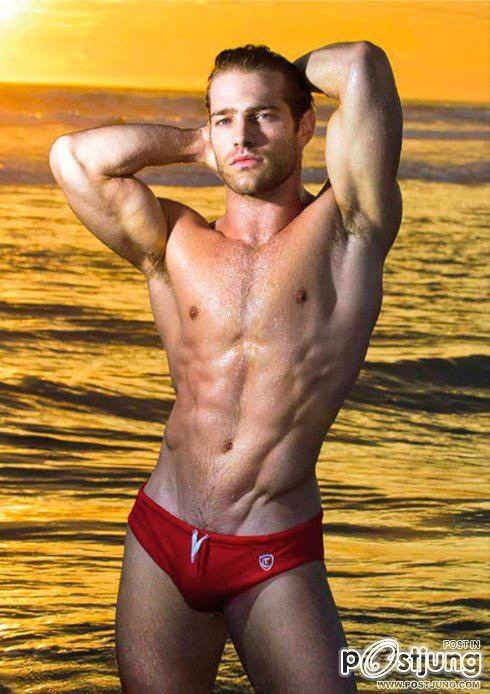 Men in Speedo 01