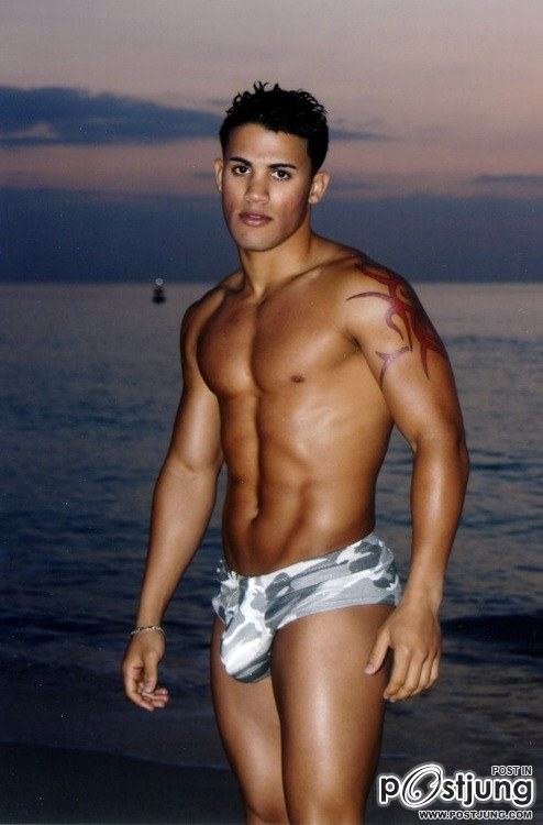 Men in Speedo 01