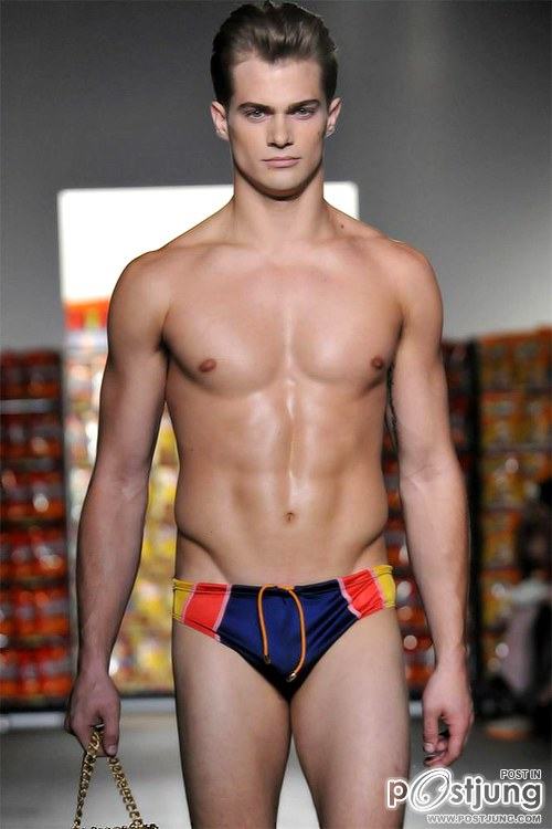 Men in Speedo 01