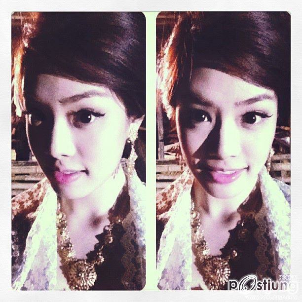 พี่เกรซ ในชุดไทยค่ะ