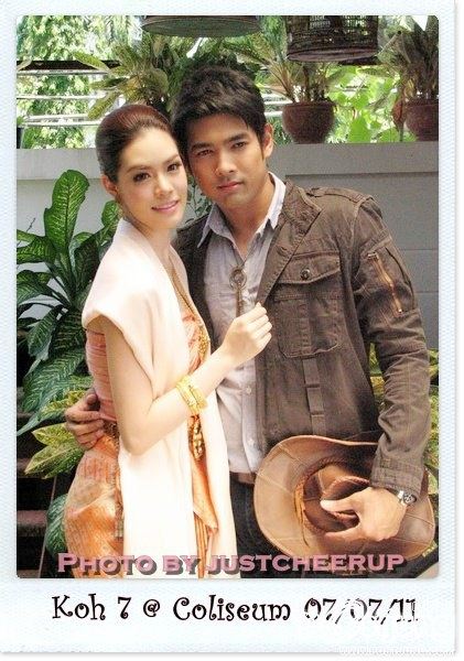 พี่เกรซ ในชุดไทยค่ะ