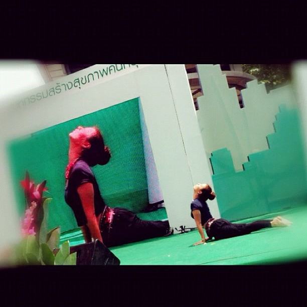 โยคะ เป็นเหตุ! น้ำผึ้ง ณัฐริกา หวิดเกาเหลา ป๊อป อารียา
