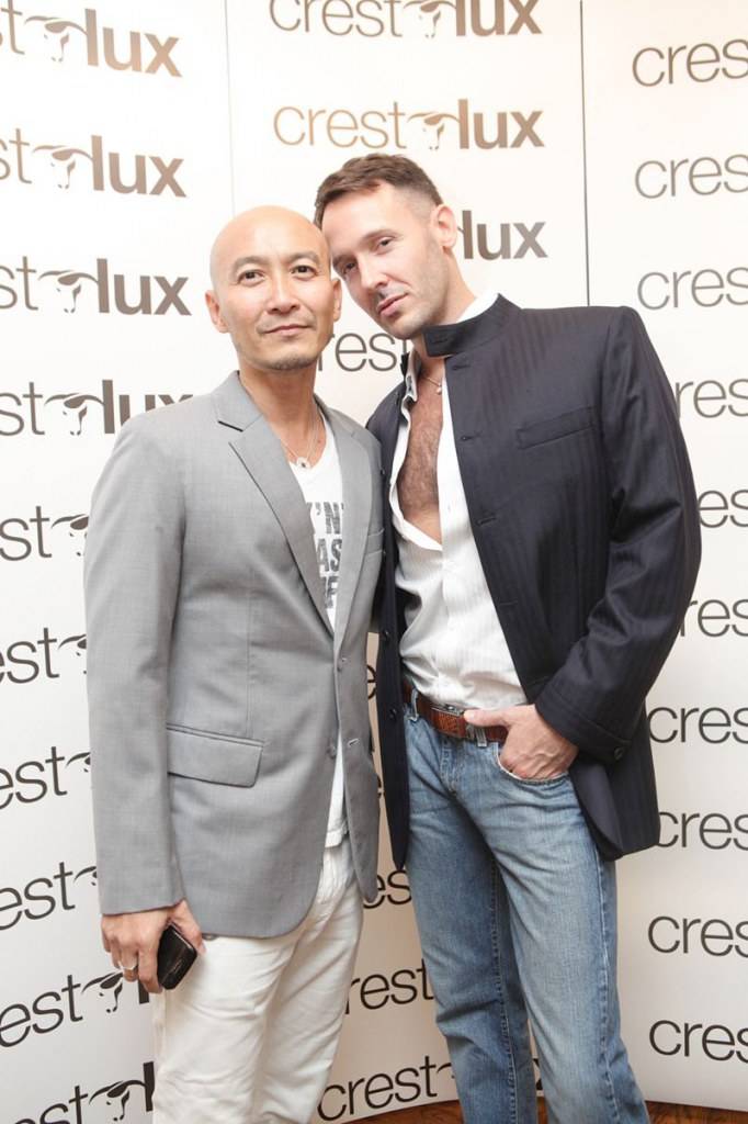 เซเล็บล้นงาน เปิดตัวแบรนด์เครื่องหนังไฮโซ CrestLux