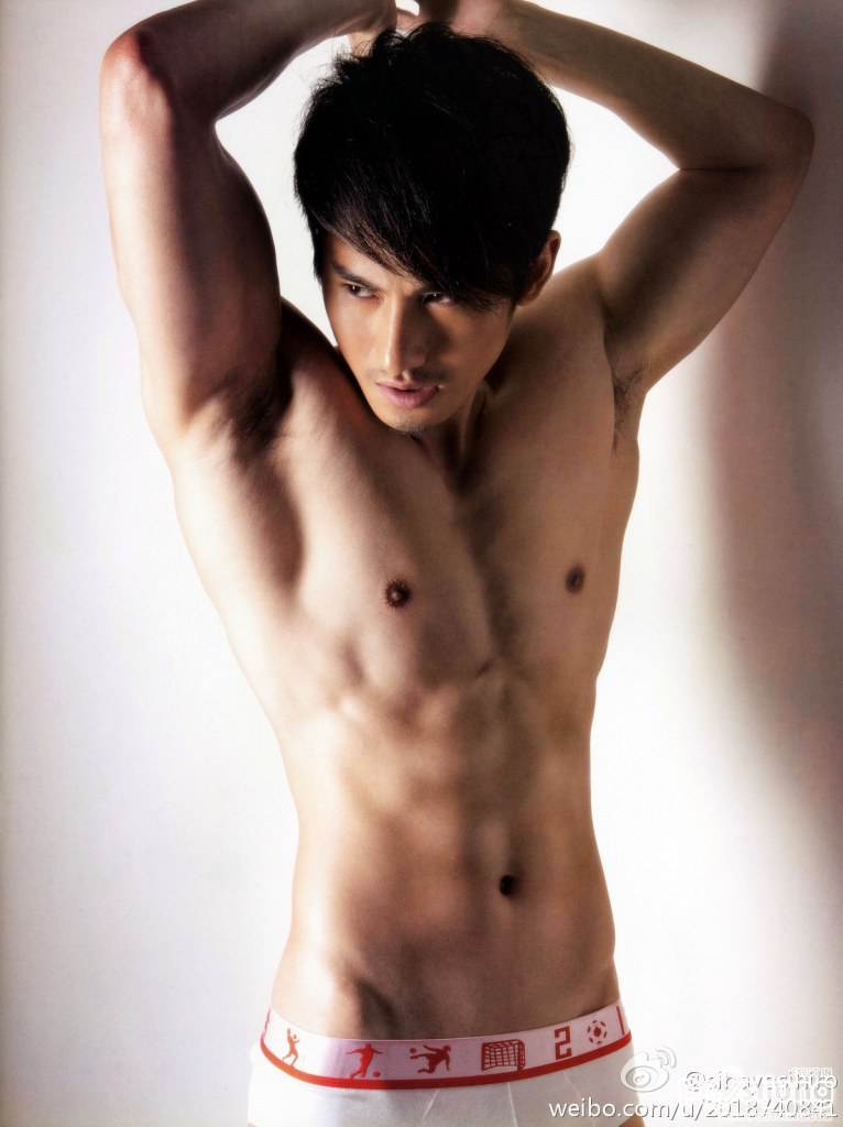 นายแบบจีน หล่อ ล่ำ By มุตตา