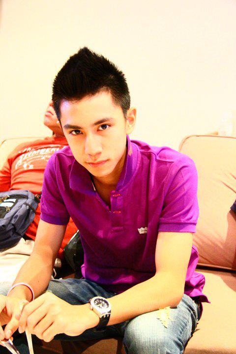 ธามไทหล่อแต่เด็ก
