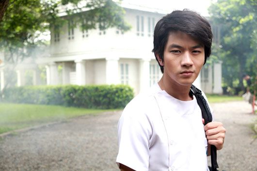 โทนี่ รากแก่น รับบท ทศ