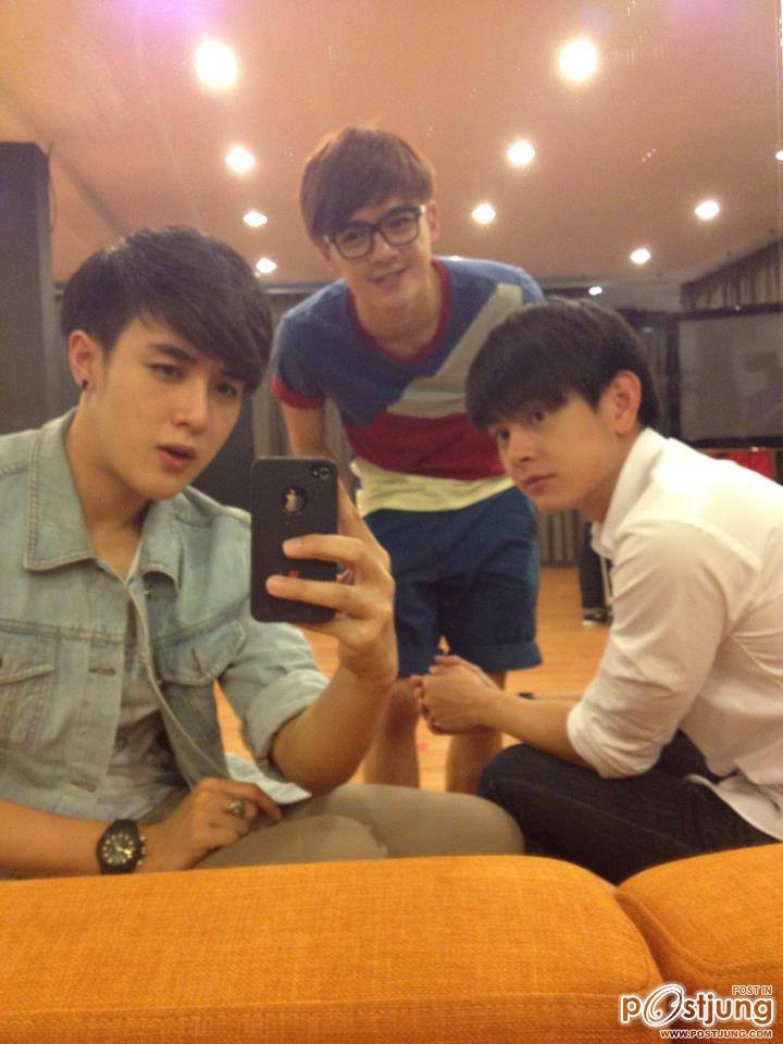 อัพเดท รูปภาพของสามหนุ่ม Rookie BB