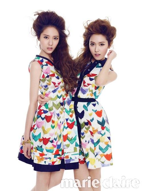 สองคู่พี่น้องดาราเกาหลี เจสสิก้า คริสตัล และ ฝาแฝด ฮโยยอง ฮวายอง