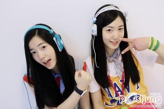 สองคู่พี่น้องดาราเกาหลี เจสสิก้า คริสตัล และ ฝาแฝด ฮโยยอง ฮวายอง