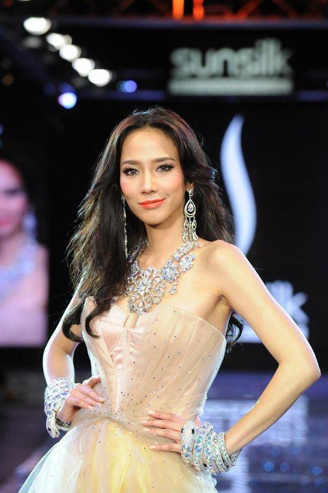 >>>สวยมากมายพี่สาว<<<