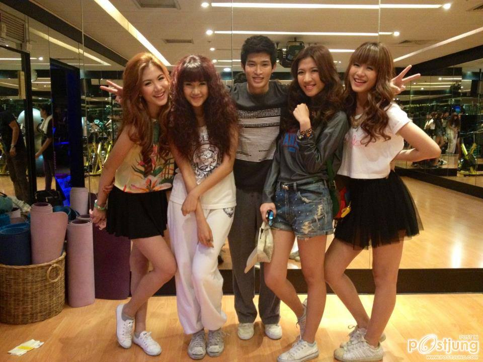 &ldquo;โอลีฟส์-ตูมตาม&rdquo; ในเอ็มวี &ldquo;แพ้คนขี้เหงา&rdquo;
