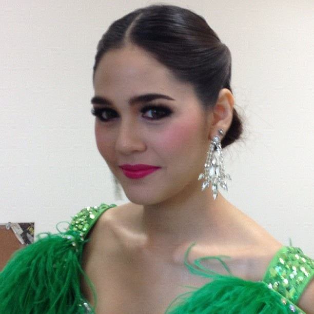 ชมพู่ อารยา ในงานGrand Opening Robinson Central Plaza Suratthani