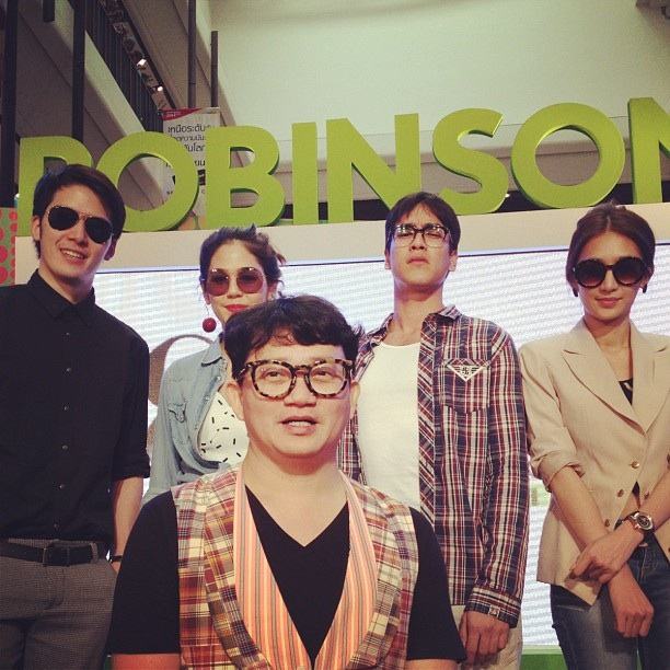 ชมพู่ อารยา ในงานGrand Opening Robinson Central Plaza Suratthani