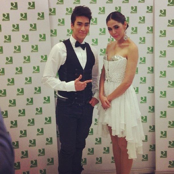 ชมพู่ อารยา ในงานGrand Opening Robinson Central Plaza Suratthani