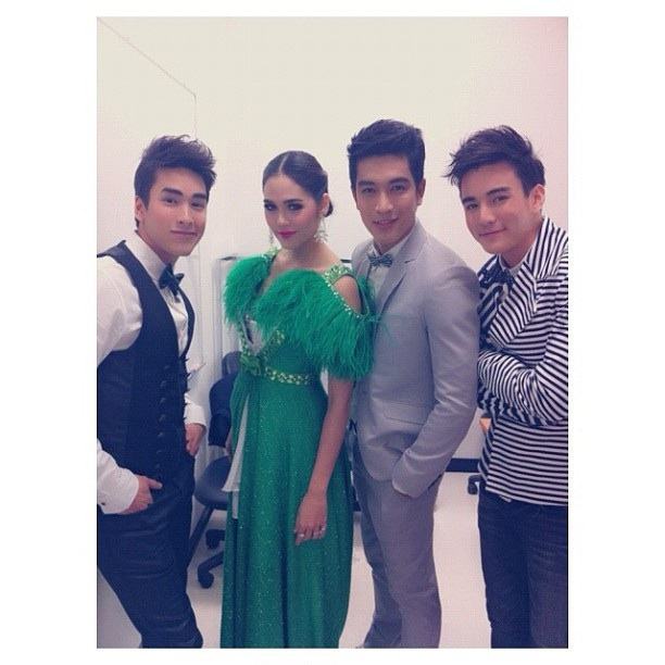 ชมพู่ อารยา ในงานGrand Opening Robinson Central Plaza Suratthani