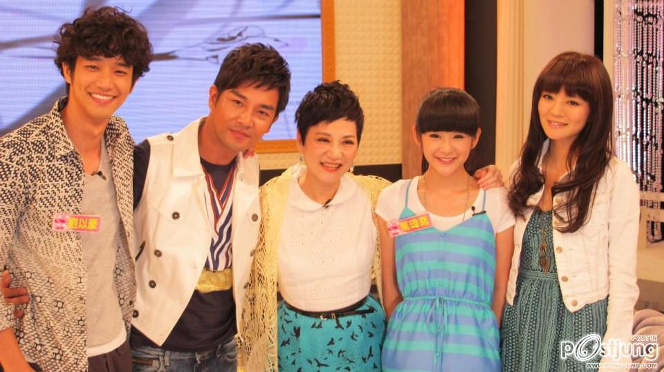 萬瑋喬 (万玮乔) / Wan Wei Chiao (Wan Wei Qiao)