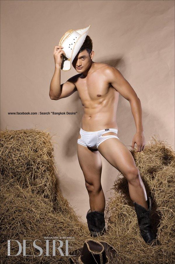 บอมเบย์ @ Bangkok DESIRE no.15 October 2012