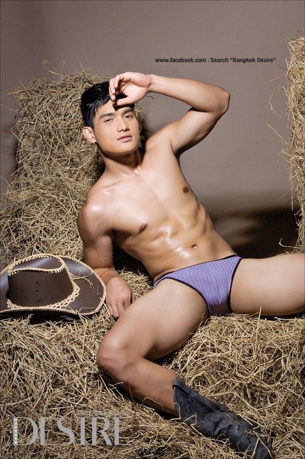 บอมเบย์ @ Bangkok DESIRE no.15 October 2012
