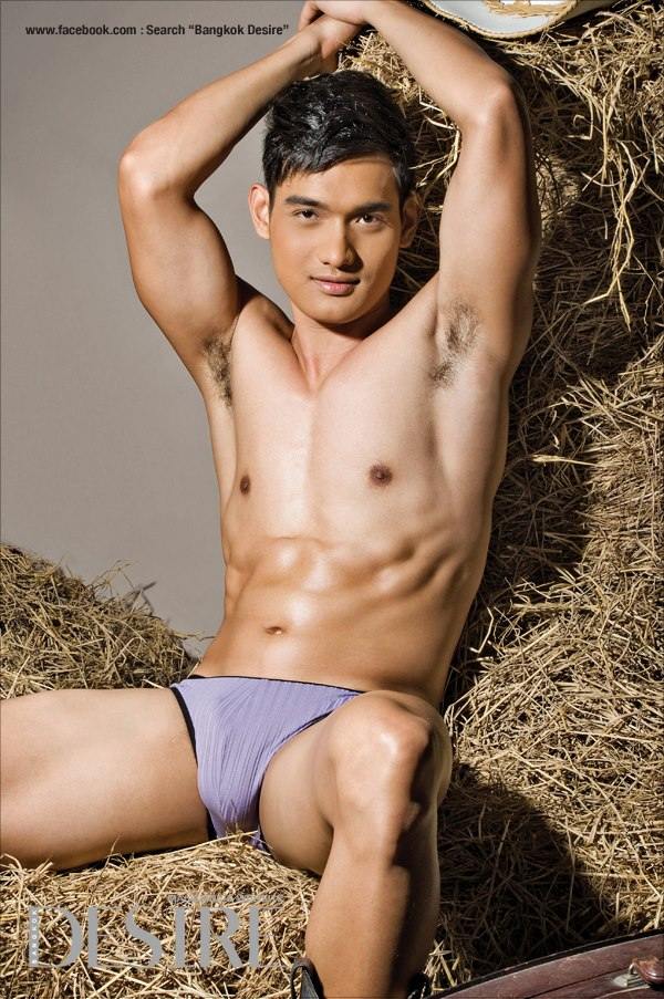 บอมเบย์ @ Bangkok DESIRE no.15 October 2012