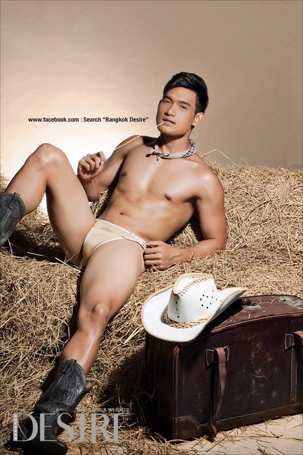 บอมเบย์ @ Bangkok DESIRE no.15 October 2012