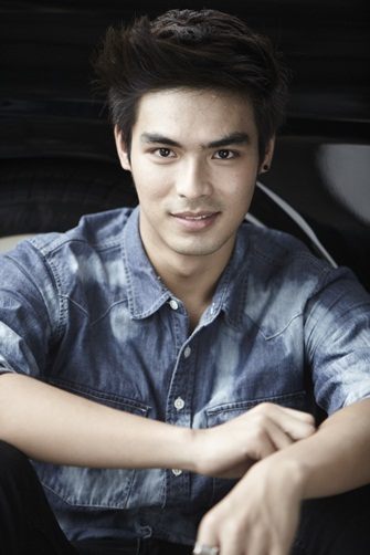 นายเติ้ลหนุ่มคลีโอ
