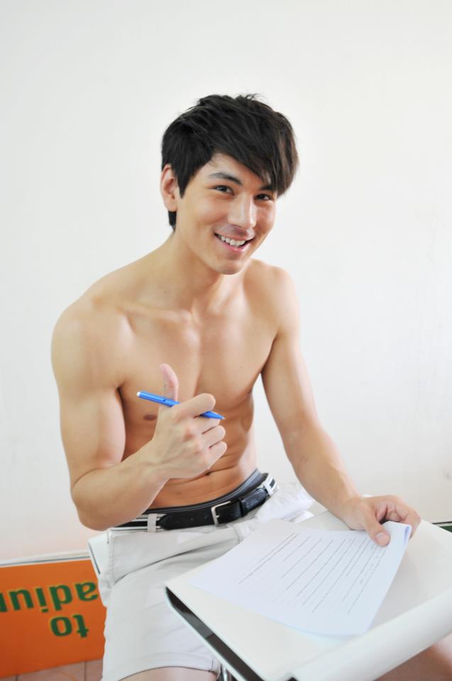 หนุ่มๆคลีโอ2012