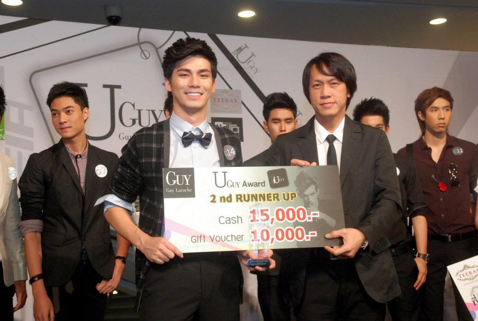 เก็บตกจากหนุ่มๆเสื้อผ้าน่าใส่ทั้งนั้น