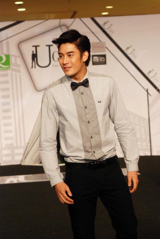 เก็บตกจากหนุ่มๆเสื้อผ้าน่าใส่ทั้งนั้น