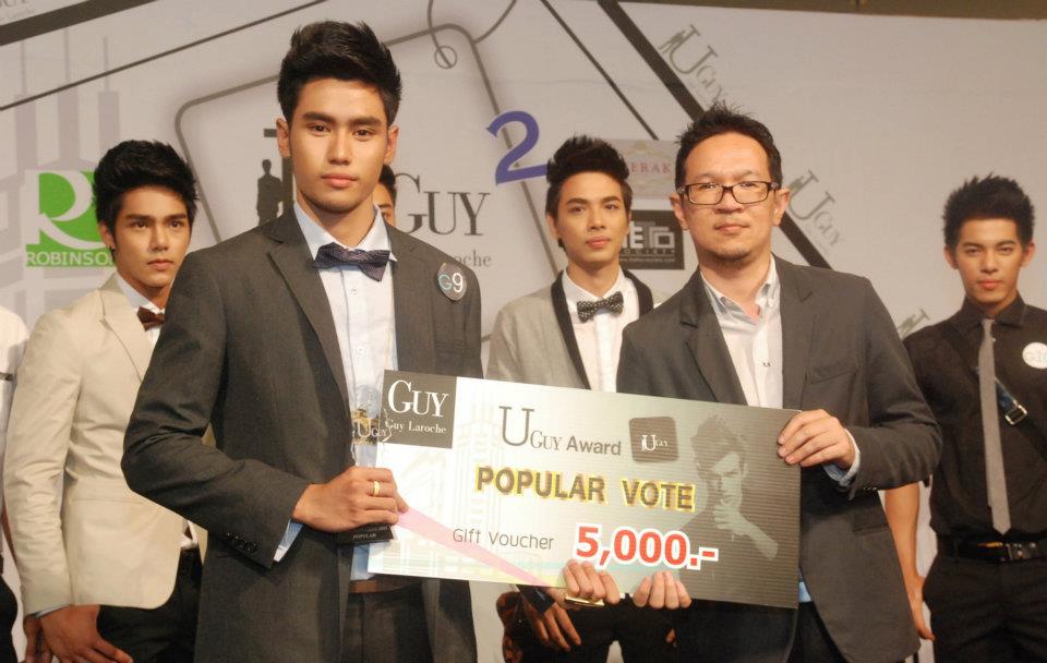 เก็บตกจากหนุ่มๆเสื้อผ้าน่าใส่ทั้งนั้น