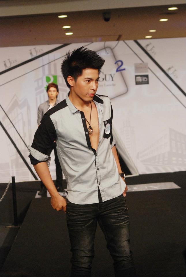 เก็บตกจากหนุ่มๆเสื้อผ้าน่าใส่ทั้งนั้น