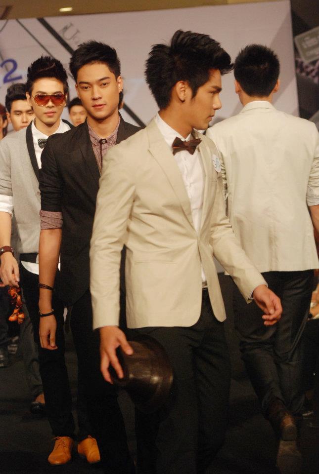 เก็บตกจากหนุ่มๆเสื้อผ้าน่าใส่ทั้งนั้น