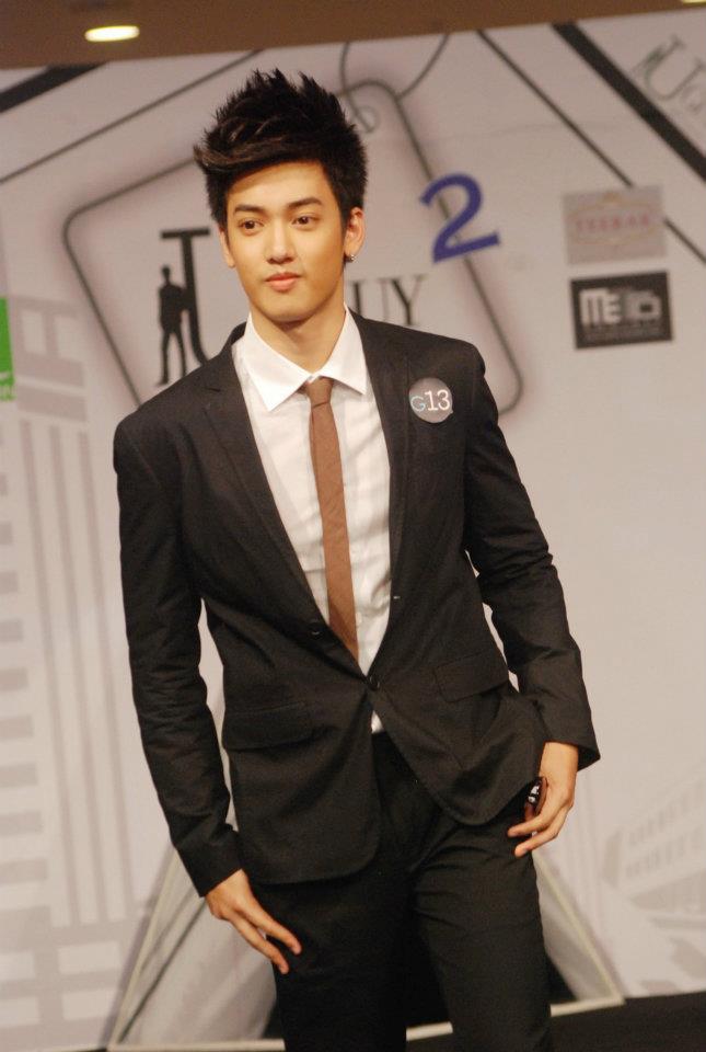 เก็บตกจากหนุ่มๆเสื้อผ้าน่าใส่ทั้งนั้น