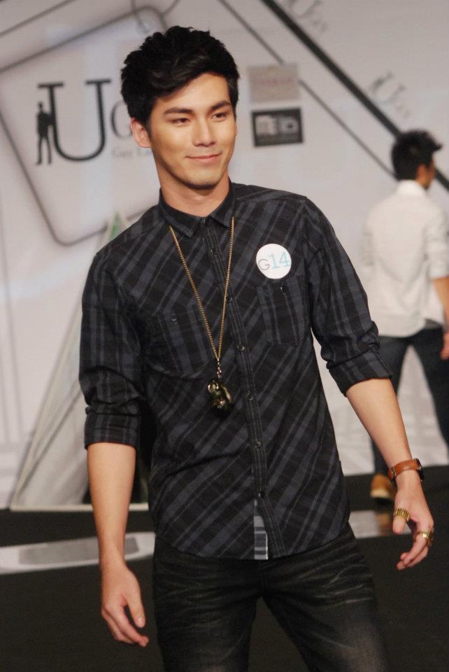 เก็บตกจากหนุ่มๆเสื้อผ้าน่าใส่ทั้งนั้น