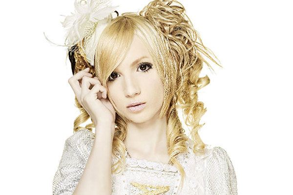 >>หนุ่มน้อยYohio<<