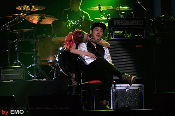 แกงส้ม  แซ่บเว่อ @คอนเสิร์ต 10ปี 5live
