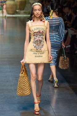 แด่สาวๆ Dolce & Gabbana