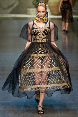 แด่สาวๆ Dolce & Gabbana