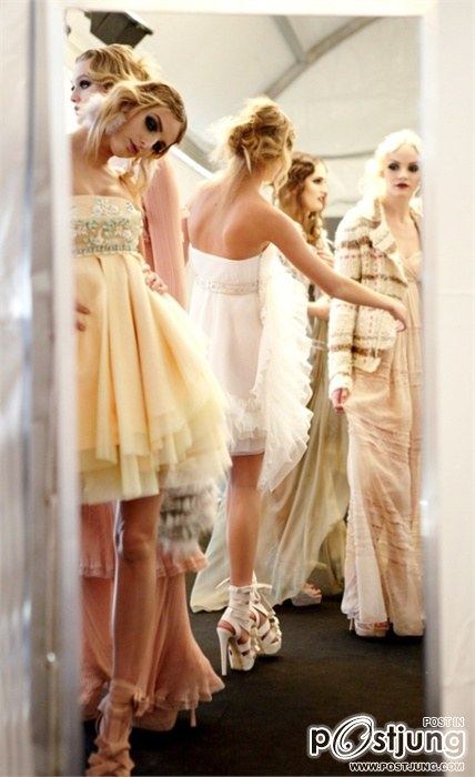 ใส่เดรสสวยๆ