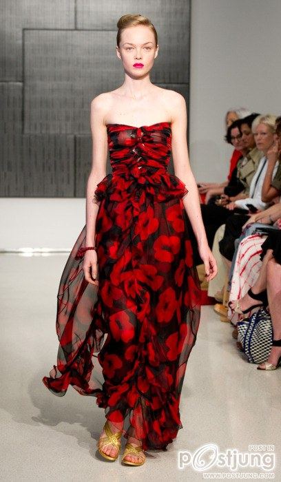 ใส่เดรสสวยๆ