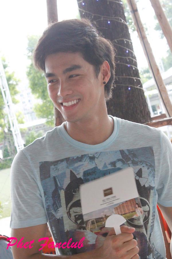 เพ็ชร ธกฤต หล่อเวอร์>>>