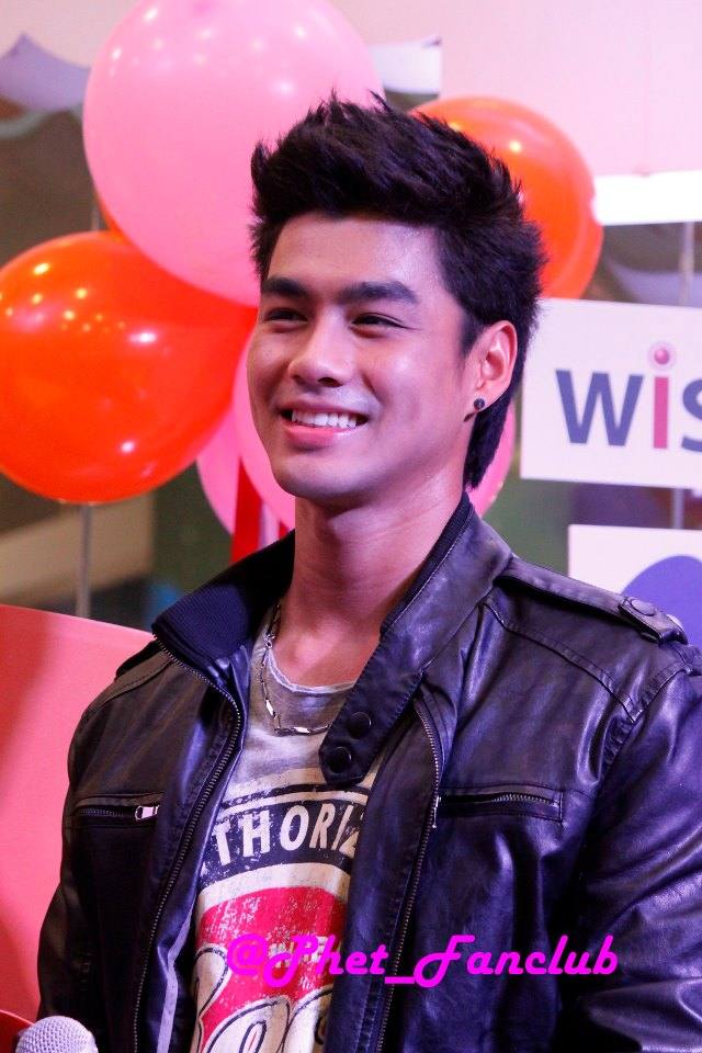 เพ็ชร ธกฤต หล่อเวอร์>>>