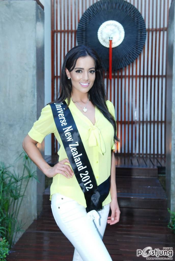 Miss universe new zealand 2012
