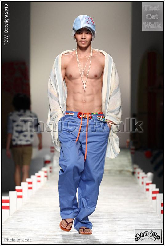 บรรดานายแบบ จาก 27 Nov. Elle Fashion Week