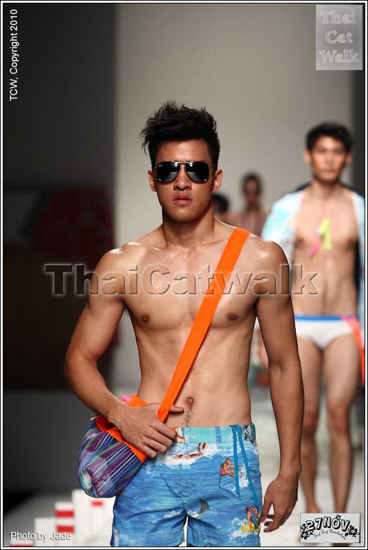 บรรดานายแบบ จาก 27 Nov. Elle Fashion Week